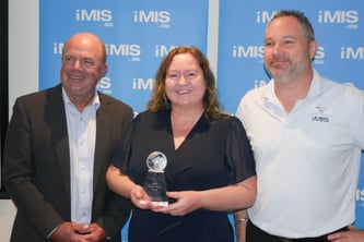 Andrea of the National Electrical and Communications Association - Victorian Chapter accepts an iMIS Great Things Award